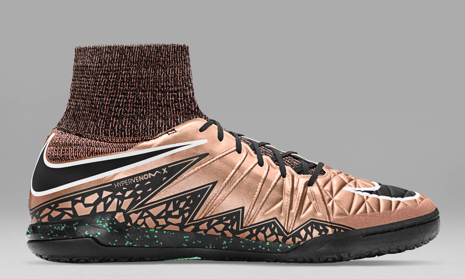 Hypervenom indoor 2025 boots